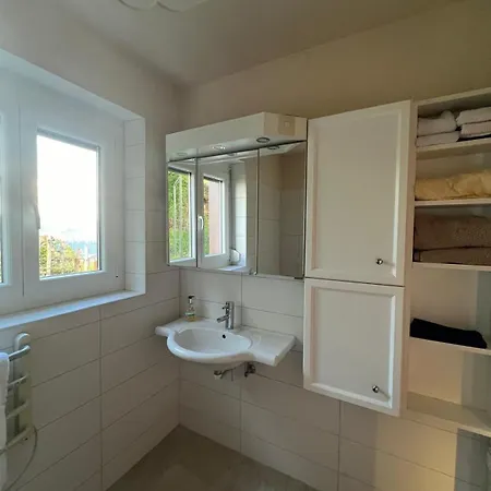 Mountain House With A View * Christofberg